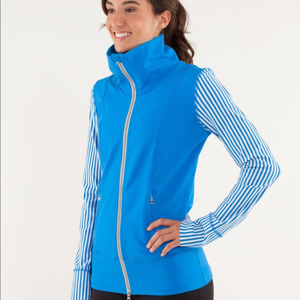 Lululemon daily yoga jacket size 6 blue